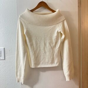 Urban Daizy Cream Off-Shoulder Sweater Size Large